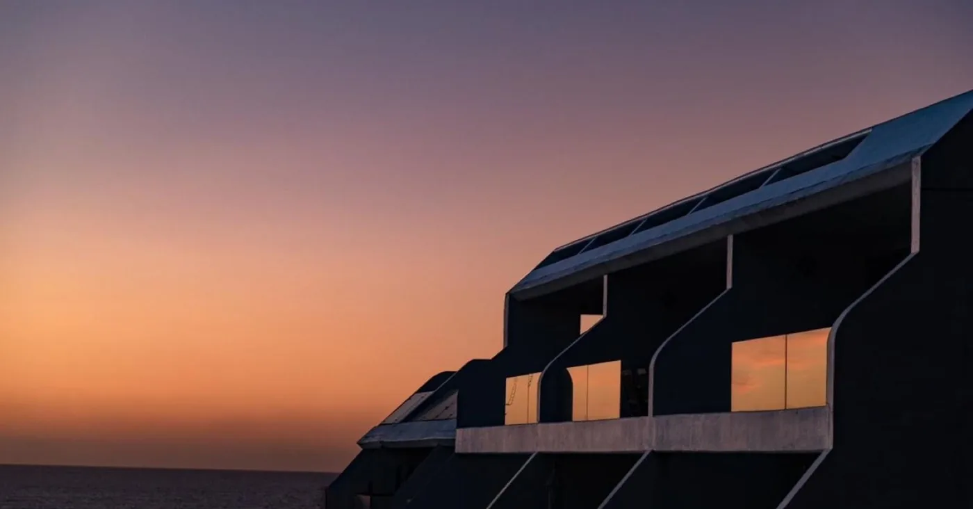 Apartamentos en la costa protegidos con alarma Segurma